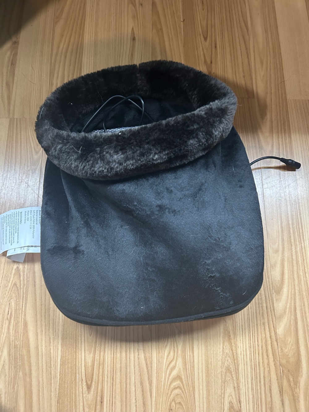 Black Faux Fur-Lined Feet Warmer